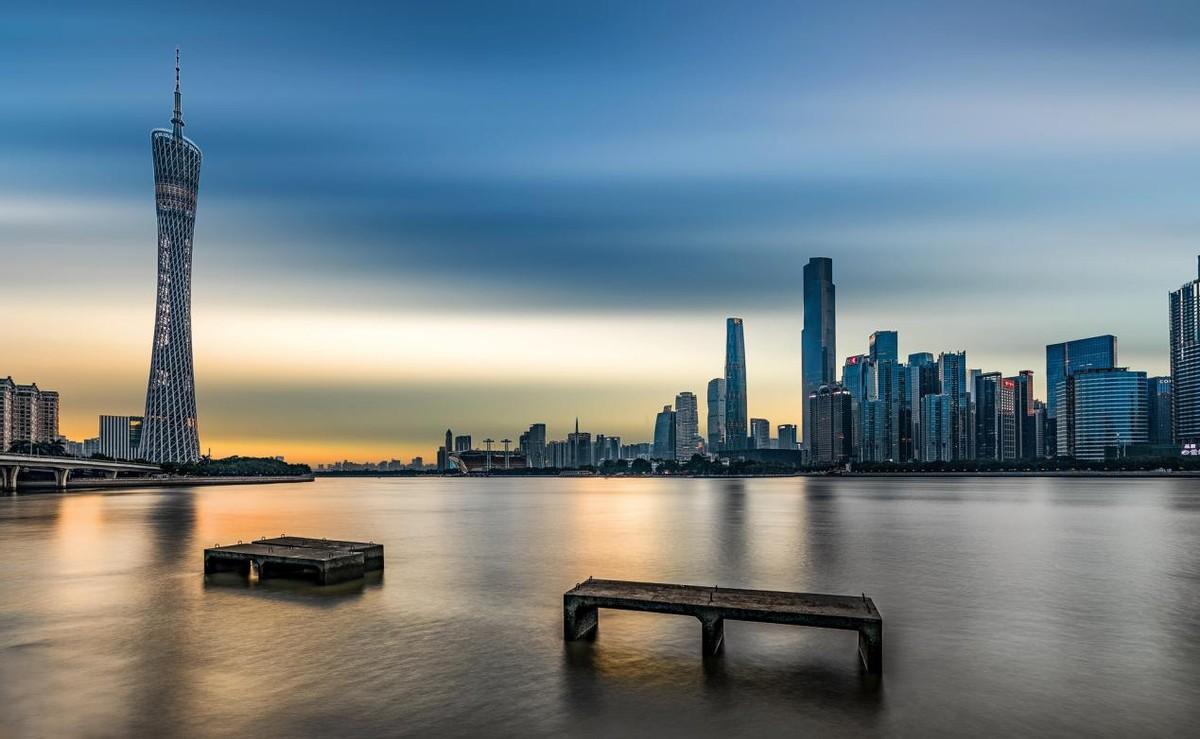 广东，致亲爱的听众朋友们