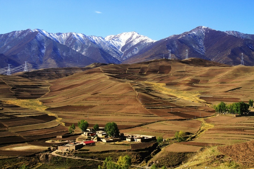 丝绸之路秘境探幽，甘肃千年古韵之旅🏰✨